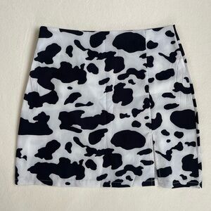 cow print retro y2k vibes mini skirt size M (30” waist)